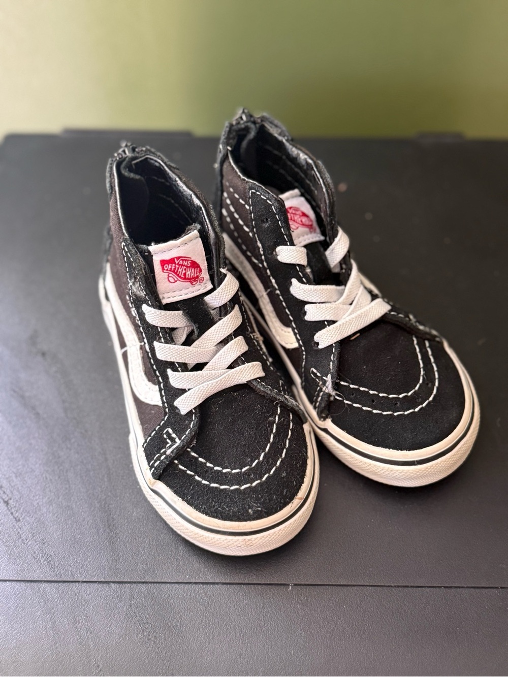 Vans Toddler Size 7 Black and White High-Top Sneakers